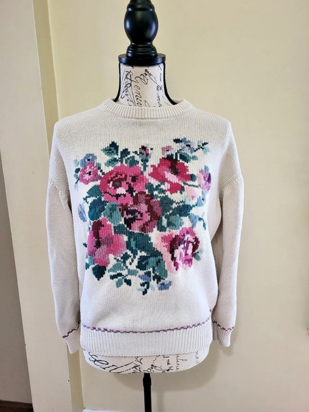 Eddie Bauer Floral Cotton Sweater Size Large